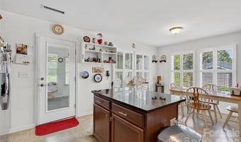 627 Smokehouse Ln, Albemarle, NC 28001