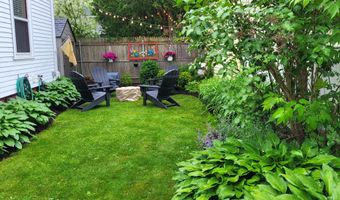 15 McKinley St, Bangor, ME 04401