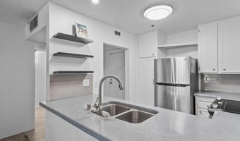 5980 Dandridge Ln 215, San Diego, CA 92115