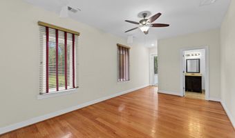 7230 BEVERLY St, Annandale, VA 22003