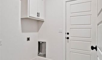 1 Claypole Ln, Bella Vista, AR 72715