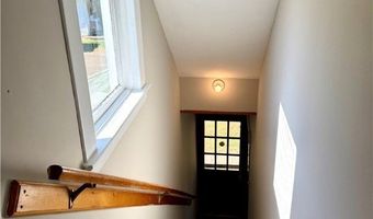 572 W Main St, Adena, OH 43901