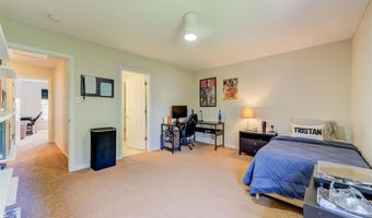 2505 Cassandra Marie Dr, Ballwin, MO 63021