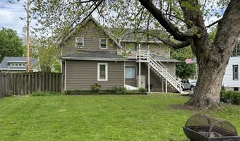551 N STATE St, Appleton, WI 54911