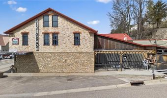 201 N Main St, Alma, WI 54610