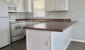 2404 Gladiolus St A, Ocean Springs, MS 39564