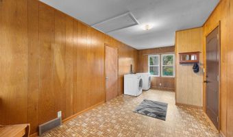 235 School St, Amherst, WI 54406