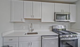 5301 WESTBARD Cir 328, Bethesda, MD 20816