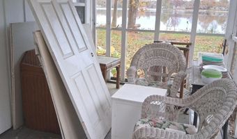 1519 S Lakeshore Dr, Albion, IN 46701