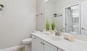 66 N Palazzo Dr, Addison, IL 60101