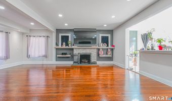 1210 Laurel Ave, Bridgeport, CT 06604