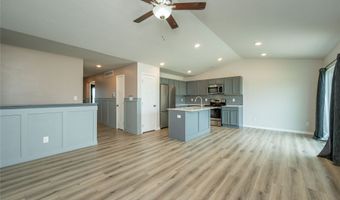 2860 Pilgrim Dr SW, Altoona, IA 50009