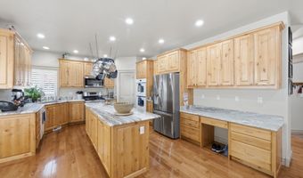 914 N 400 W, Centerville, UT 84014