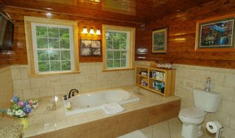 47 Gales Rd, Abbot, ME 04406