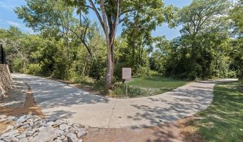558 Torrey Pines Cir, Heath, TX 75032
