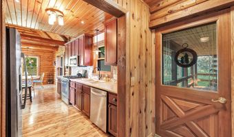 N1575 SILVER CANOE Road, Keshena, WI 54135