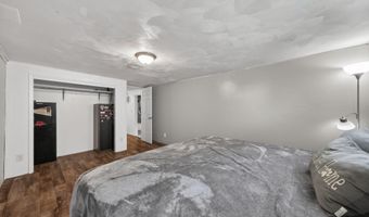 615 SUN VALLEY Dr, Cheyenne, WY 82001