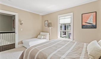 12 Bliss Rd, Newport, RI 02840