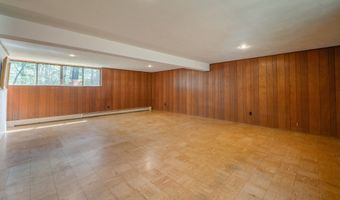 87 Pleasant Dr, Bethany, CT 06524