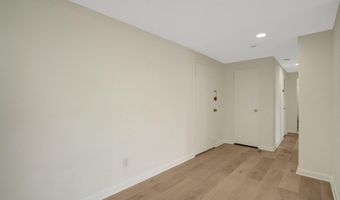 4600 DUKE St 1501, Alexandria, VA 22304