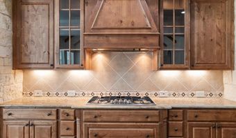 402 N Parkway Dr, Alvarado, TX 76009