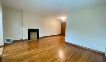 1093 N Main St, Akron, OH 44310