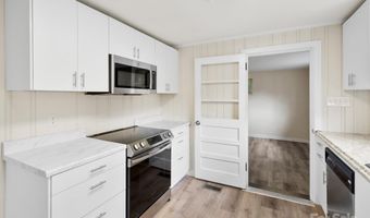 64 Bellevue Rd, Asheville, NC 28803