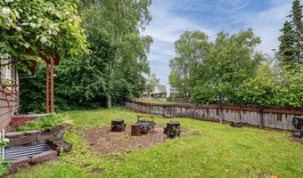 1558 E St, Anchorage, AK 99501