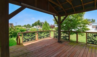 303 CHURCH St, Algoma, WI 54201