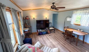 284 Cross Rd, Bradford, VT 05033