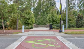 142 Brindle Ln, Alpharetta, GA 30009