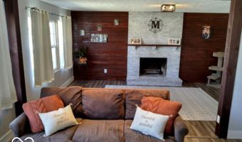 703 Redfern Dr, Beech Grove, IN 46107