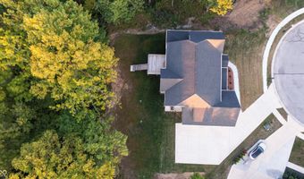 372 Foxboro Dr, Avon, IN 46123