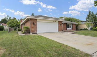 1110 S Fernandez Ave, Arlington Heights, IL 60005