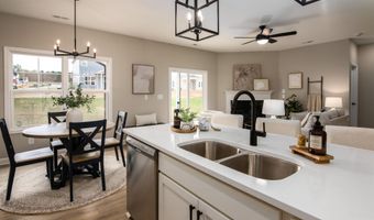 301 Glassmine Trl 48, Aberdeen, NC 28315