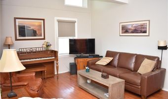 225 King St, Baldwin City, KS 66006