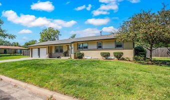 6124 Clarendon St, Bel Aire, KS 67220