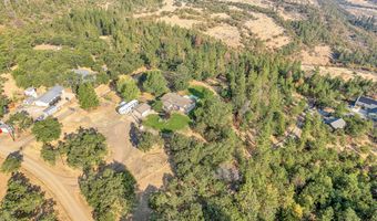8509 Tenino Ter, Eagle Point, OR 97524