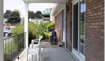 45 Guilford Ln 3, Amherst, NY 14221