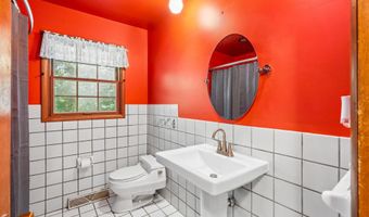 2410 State Ave, Ames, IA 50014