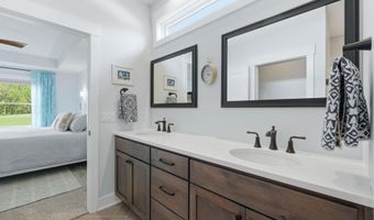 1816 Golfview Dr, Auburn, IN 46706