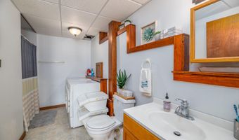 4 Tabert Ln, Belgrade, ME 04917