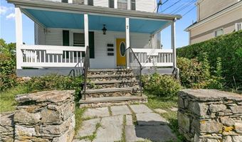 7 Caswell Ave, Newport, RI 02840
