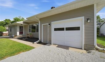 734 Knollwood Dr, Ashtabula, OH 44004