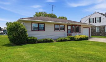 7589 Colony Dr, Algonac, MI 48001