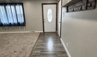 105 E 13TH St, Bayard, NE 69334