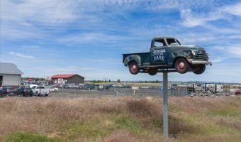 10915 W Fast Lane Rd, Airway Heights, WA 99001