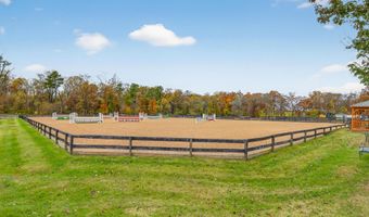 52 Hill Rd, Allentown, NJ 08501