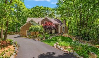3427 E Dobson Pl, Ann Arbor, MI 48105