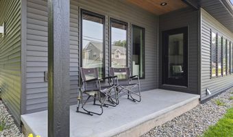 2257 E SHORE Dr, Green Bay, WI 54302